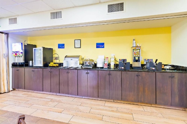 Best Western University Inn image 17