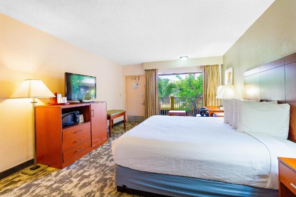 Best Western University Inn image 27